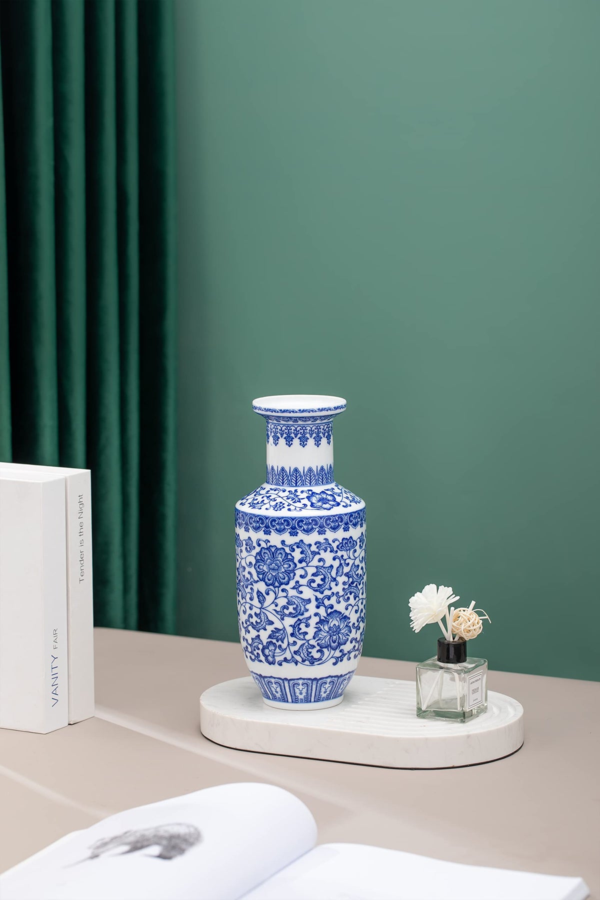 GaLouRo Blue and White Ginger Jar Vase, 9 to 10 Inch