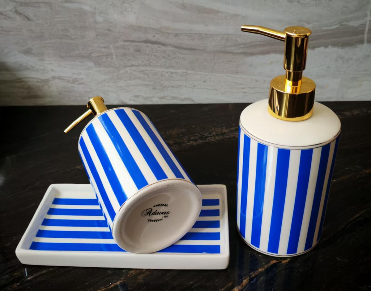 Blue and White Chinoiserie Bathroom Set, 4 Pieces
