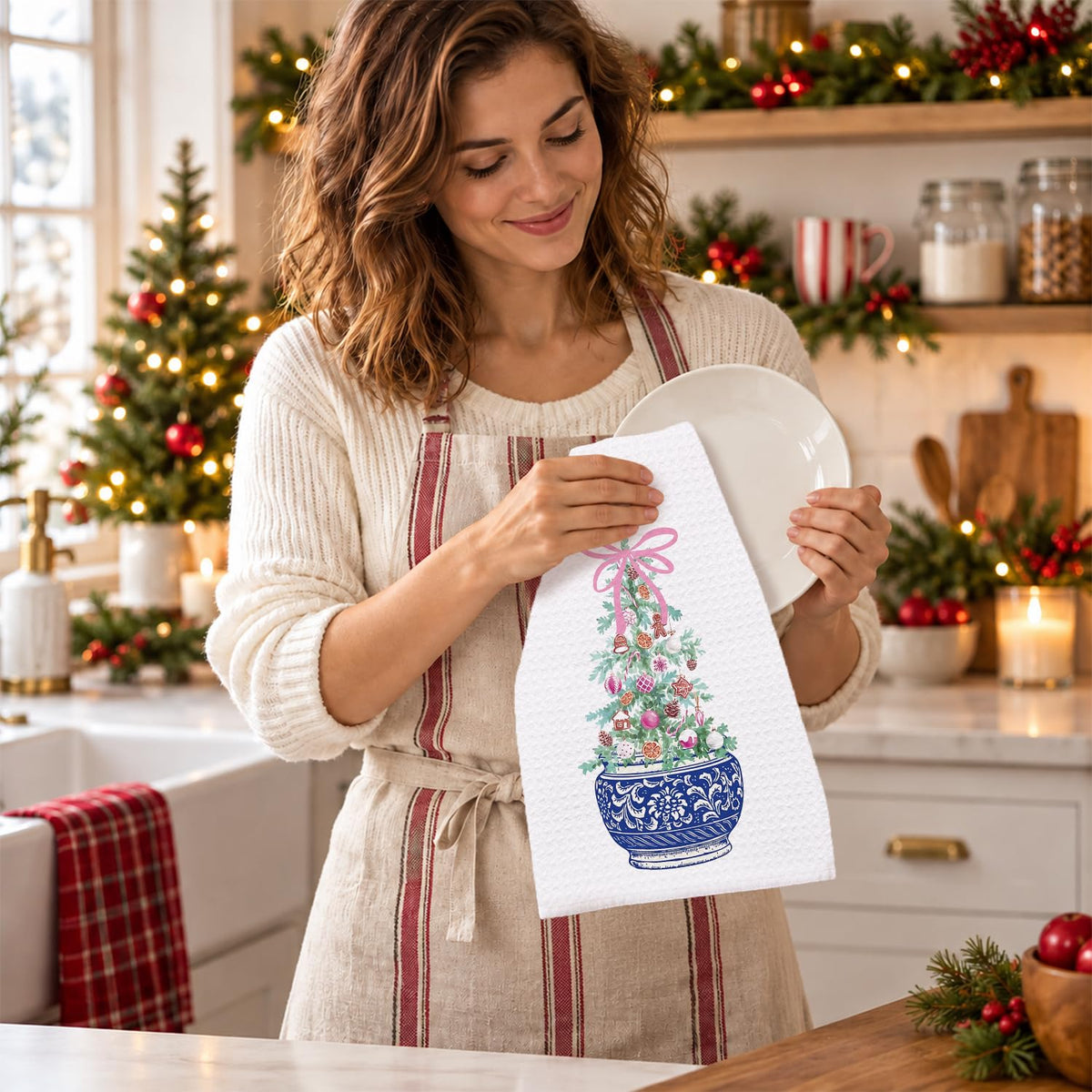 Chinoiserie Christmas Kitchen Hand Towels, 16x24 Inch