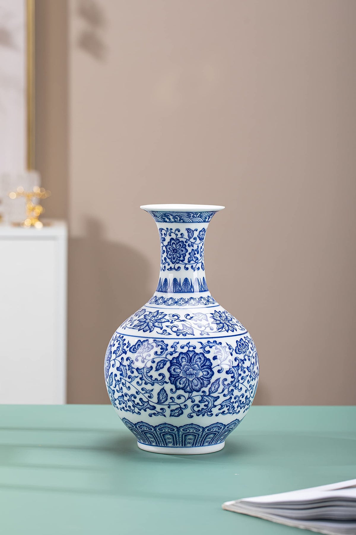 GaLouRo Blue and White Ginger Jar Vase, 9 to 10 Inch