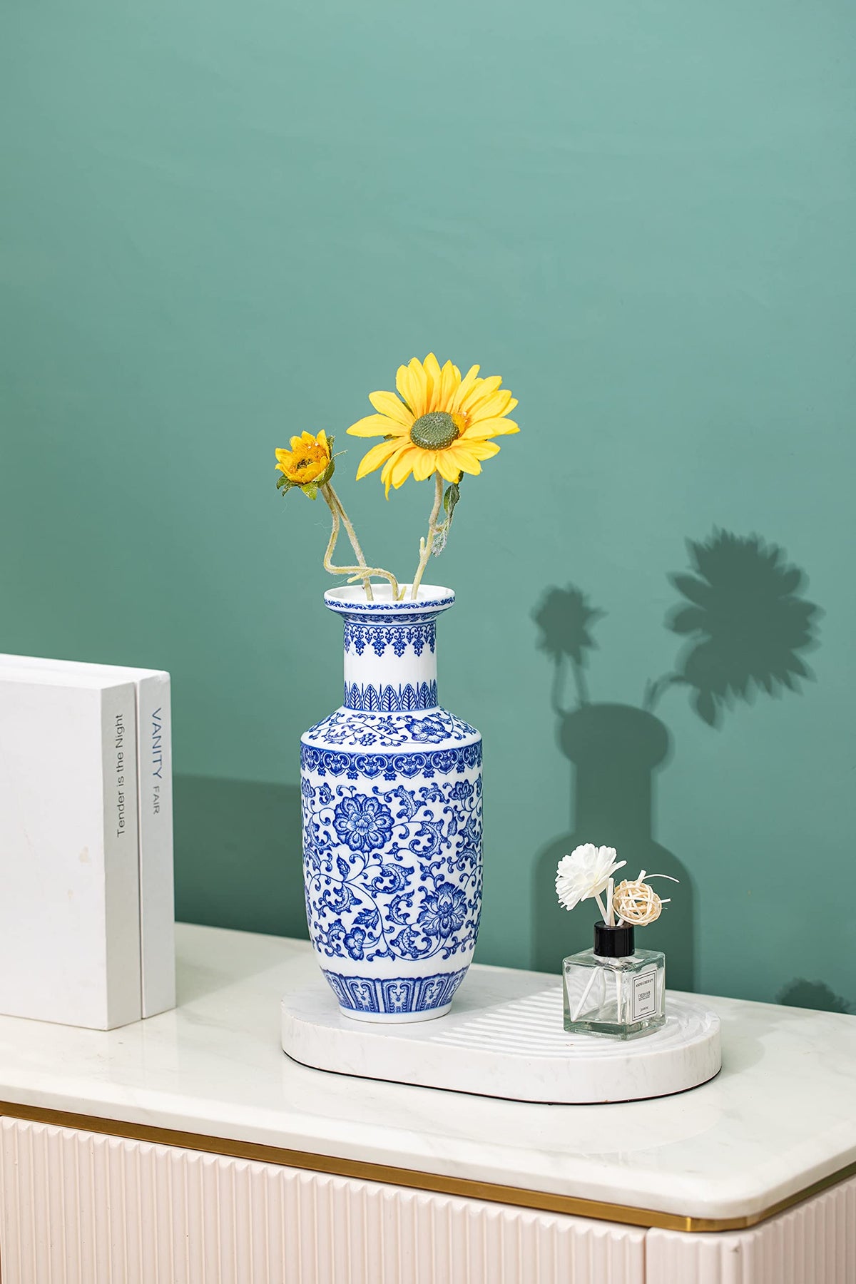 GaLouRo Blue and White Ginger Jar Vase, 9 to 10 Inch