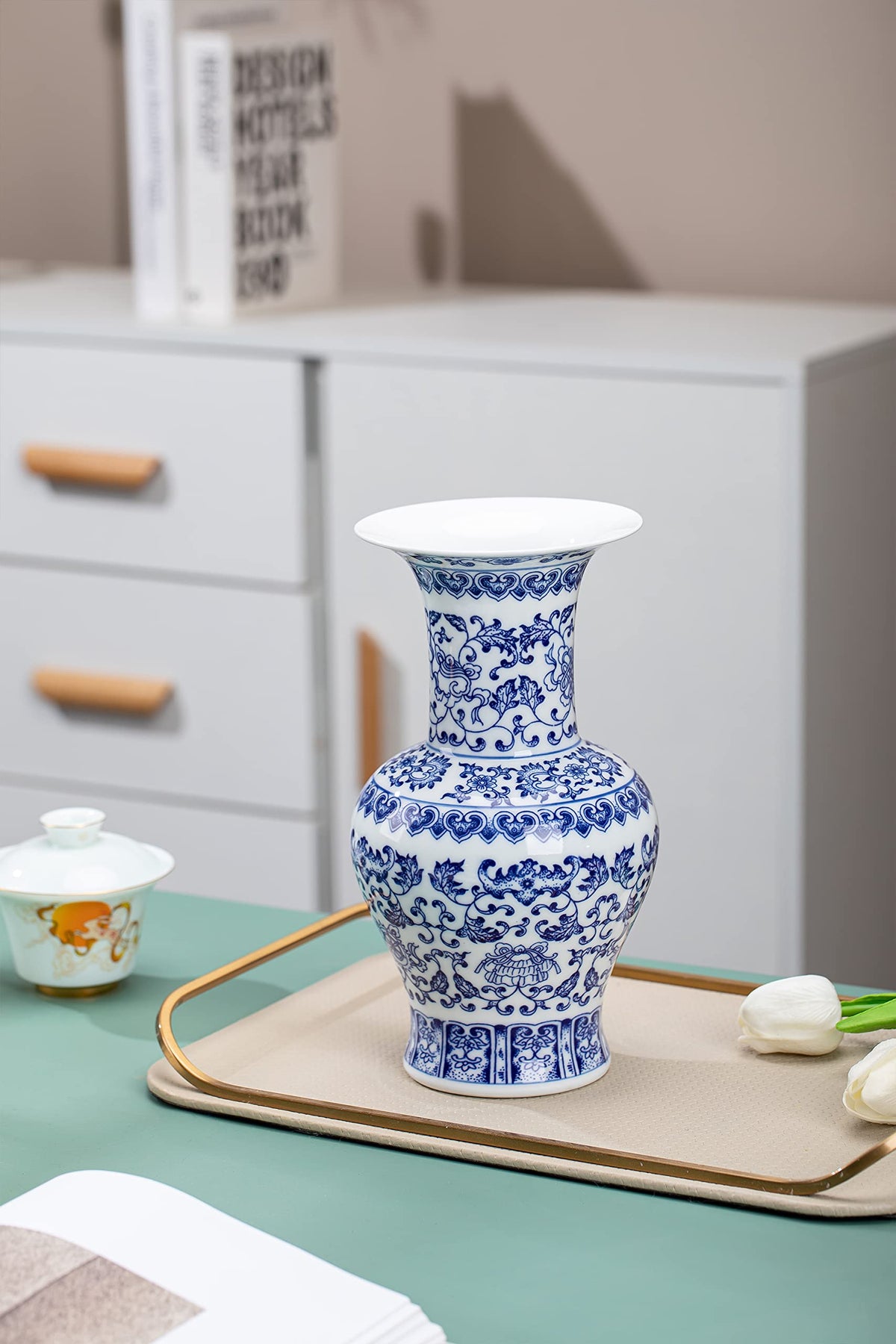 GaLouRo Blue and White Ginger Jar Vase, 9 to 10 Inch