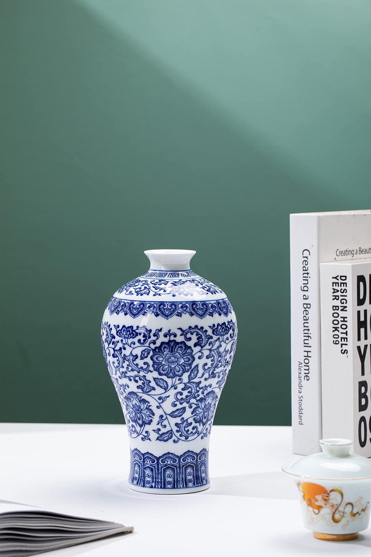 GaLouRo Blue and White Ginger Jar Vase, 9 to 10 Inch