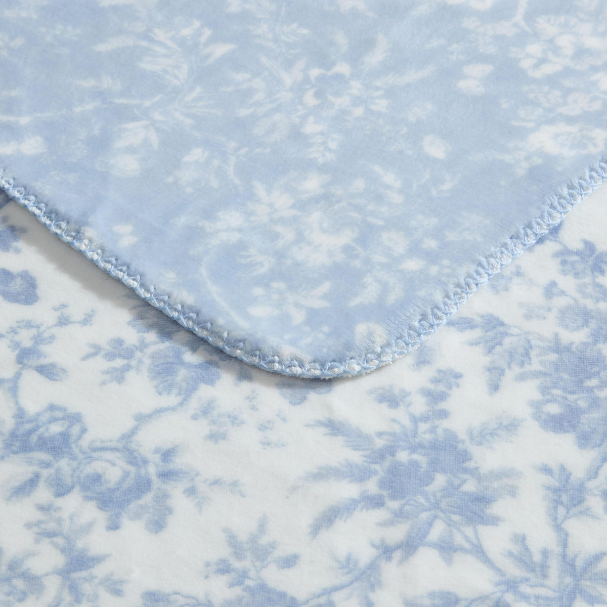 Laura Ashley Reversible Plush Throw, 50x70