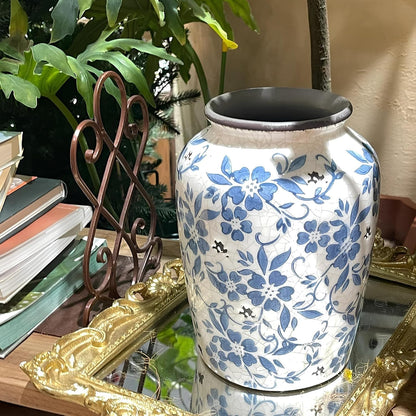 Blue and White Crackle Glaze Vase, 7.7 Inch