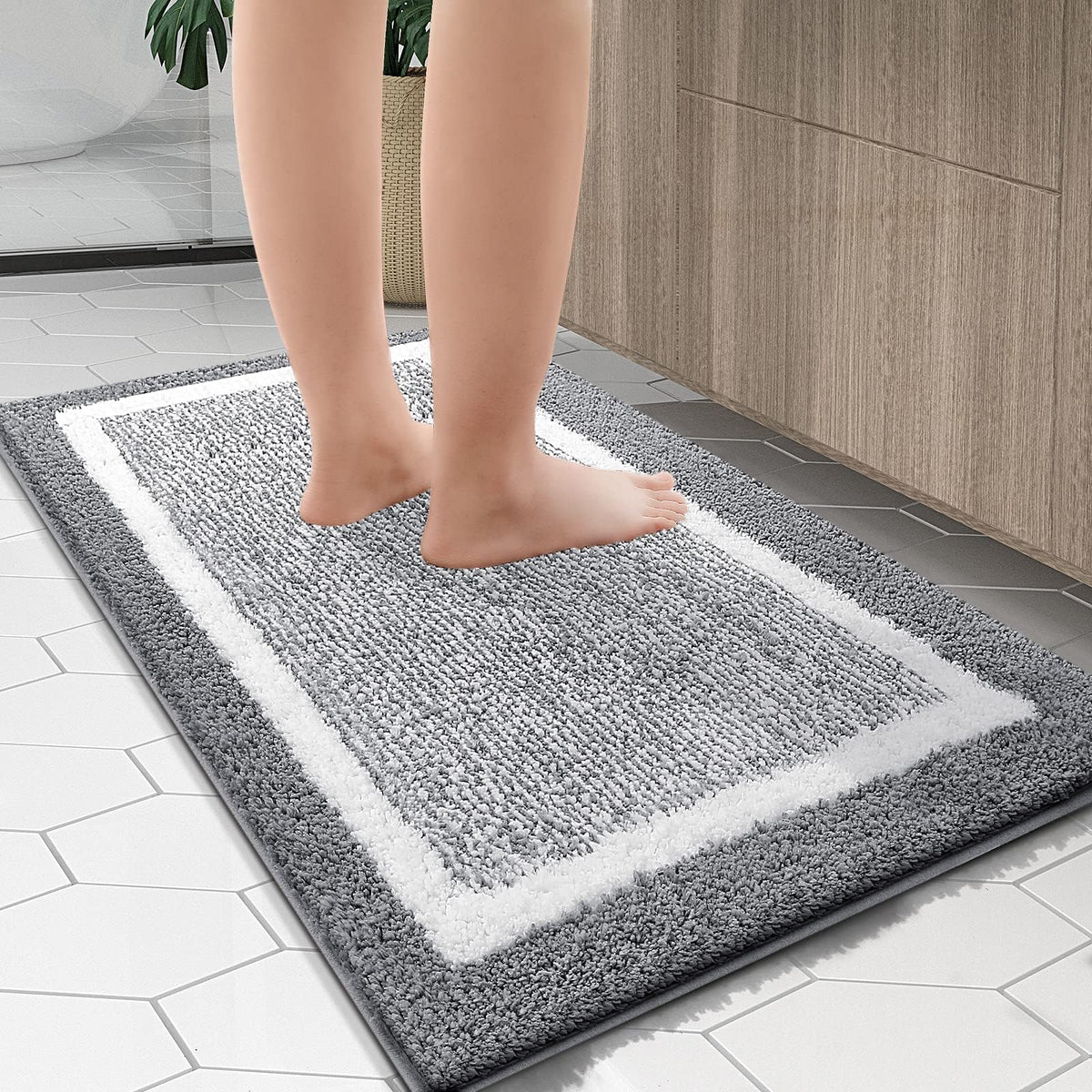 Navy and White Microfiber Bath Rug, 36 x 24