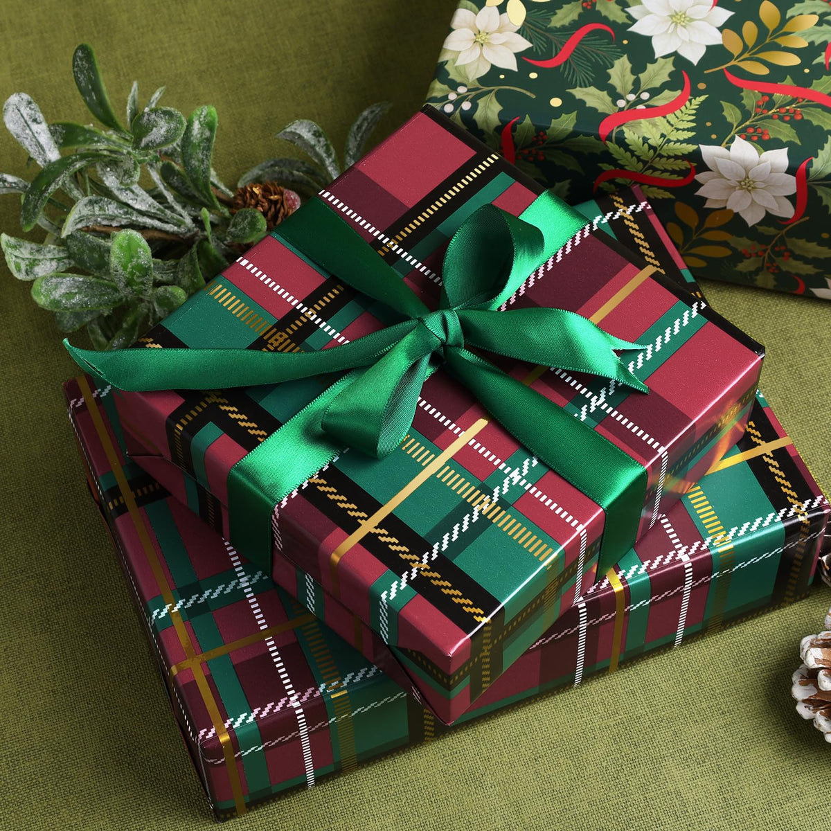 Nutcracker Reversible Christmas Wrapping Paper, 33 Ft