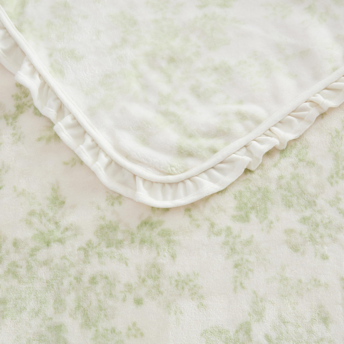 Laura Ashley Reversible Plush Throw, 50x70