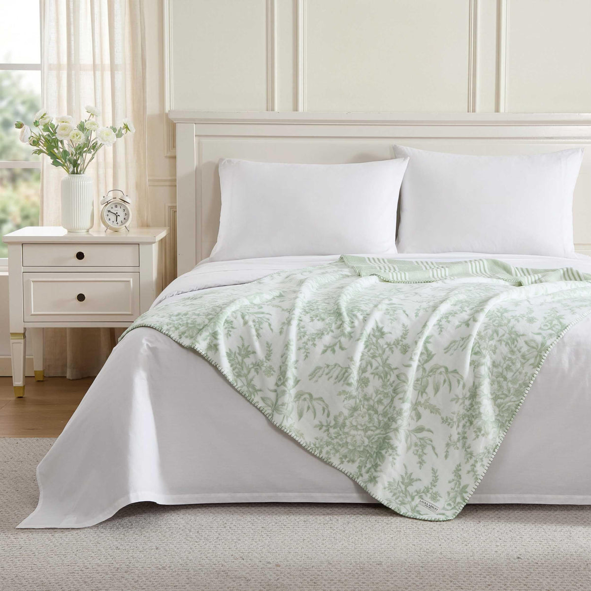 Laura Ashley Reversible Plush Throw, 50x70