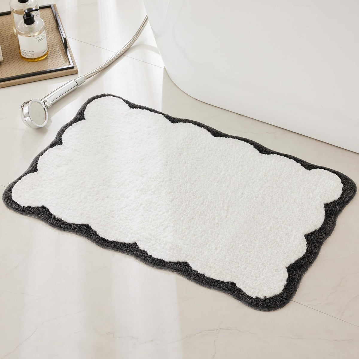 White Scalloped Bath Mat with Blue Piping