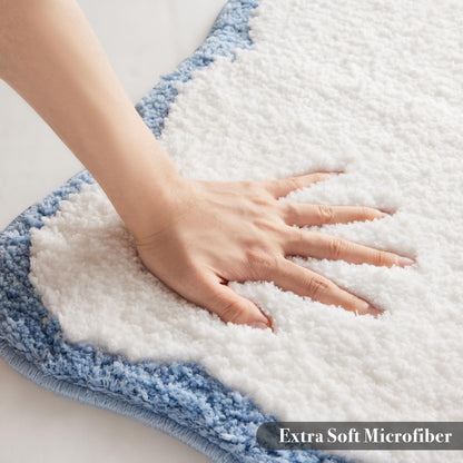 White Scalloped Bath Mat with Blue Piping