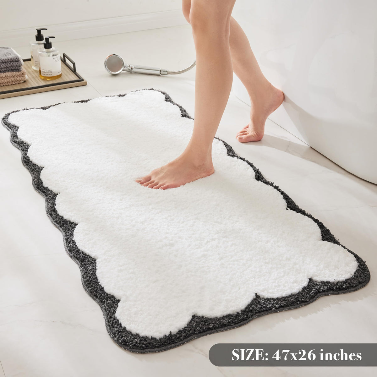 White Scalloped Bath Mat with Blue Piping