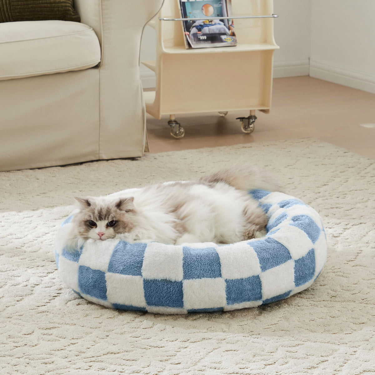 Blue Checkered Round Dog Bed