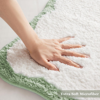 White Scalloped Bath Mat with Blue Piping