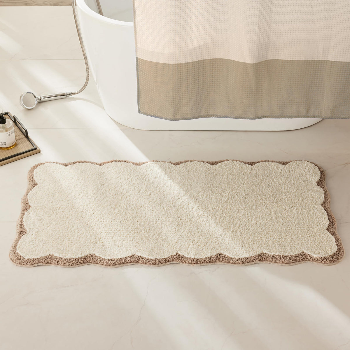 White Scalloped Bath Mat with Blue Piping