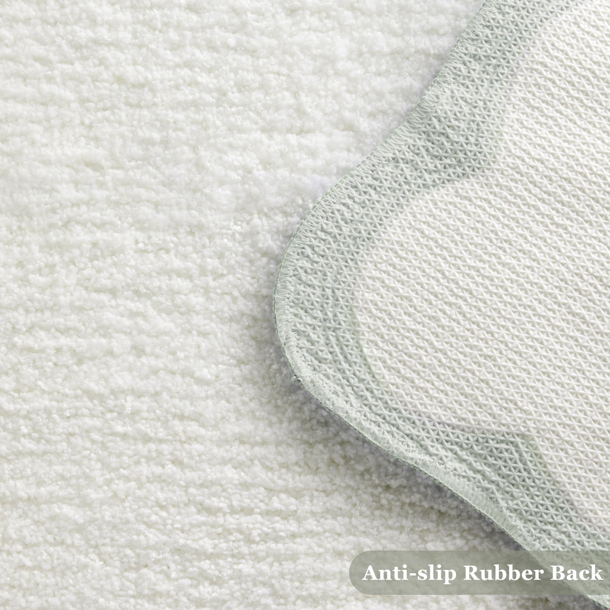 White Scalloped Bath Mat with Blue Piping