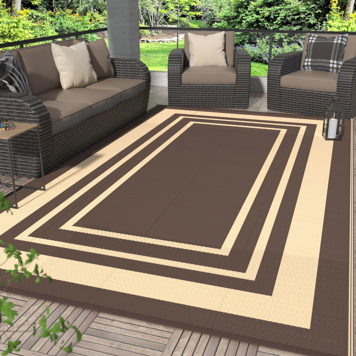 Blue and White Reversible Outdoor Rug, 5x8
