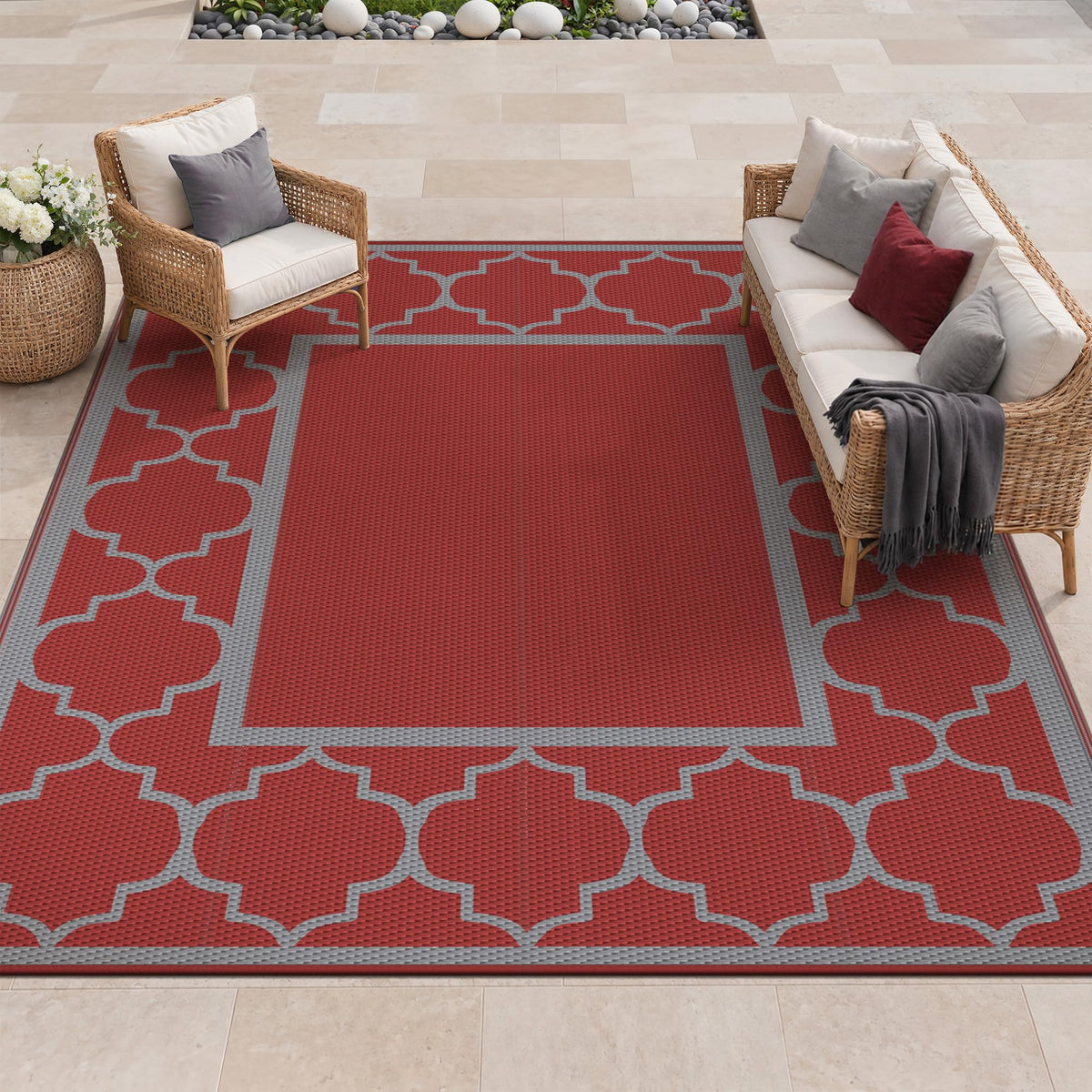 Blue and White Reversible Outdoor Rug, 5x8