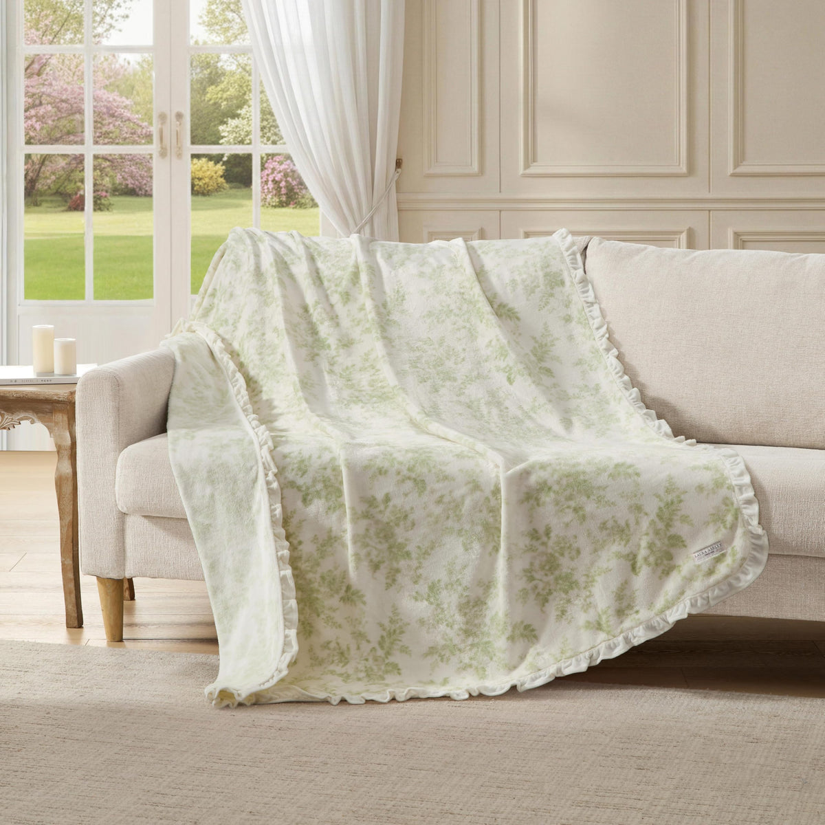 Laura Ashley Reversible Plush Throw, 50x70