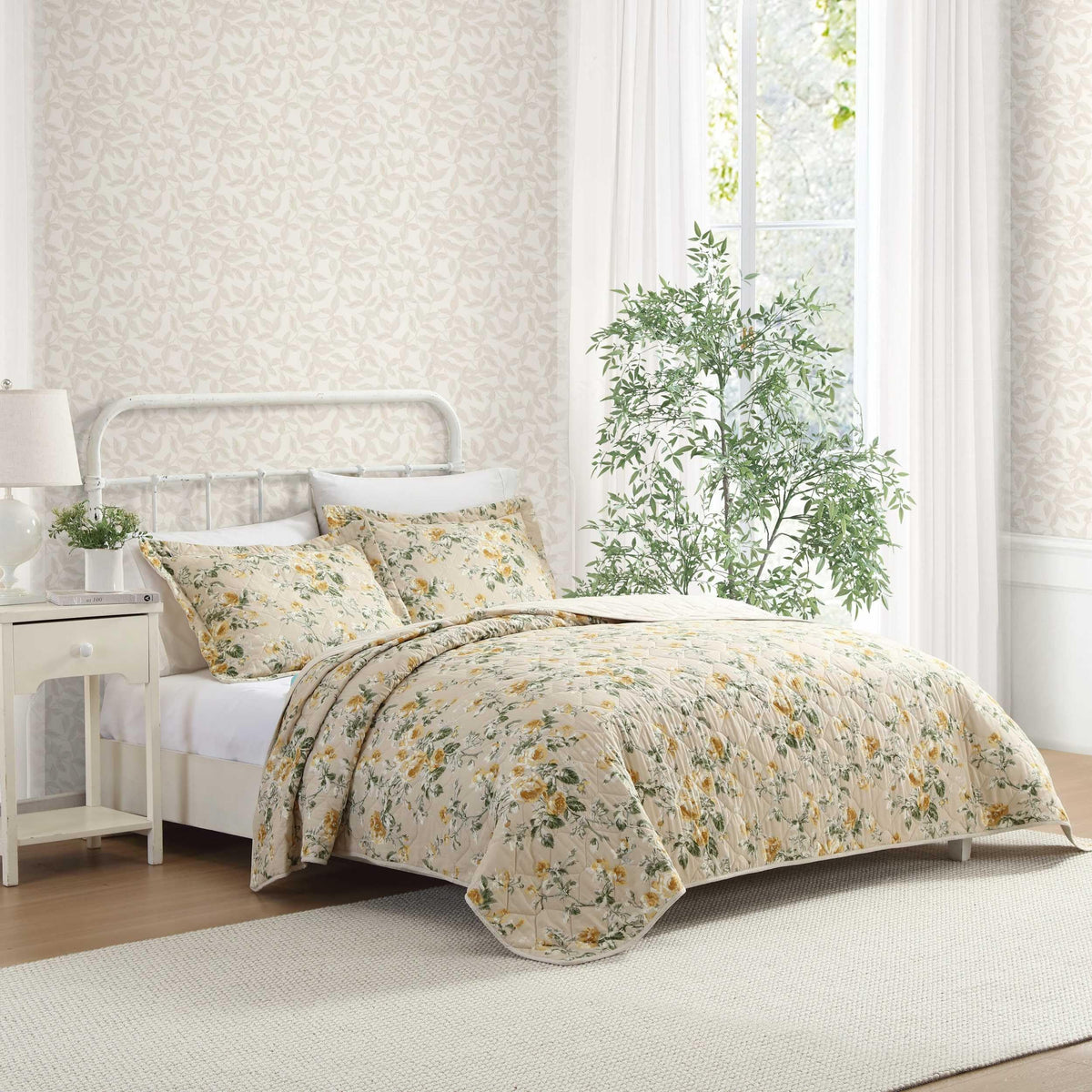 Laura Ashley Walled Garden Blue Quilt Set