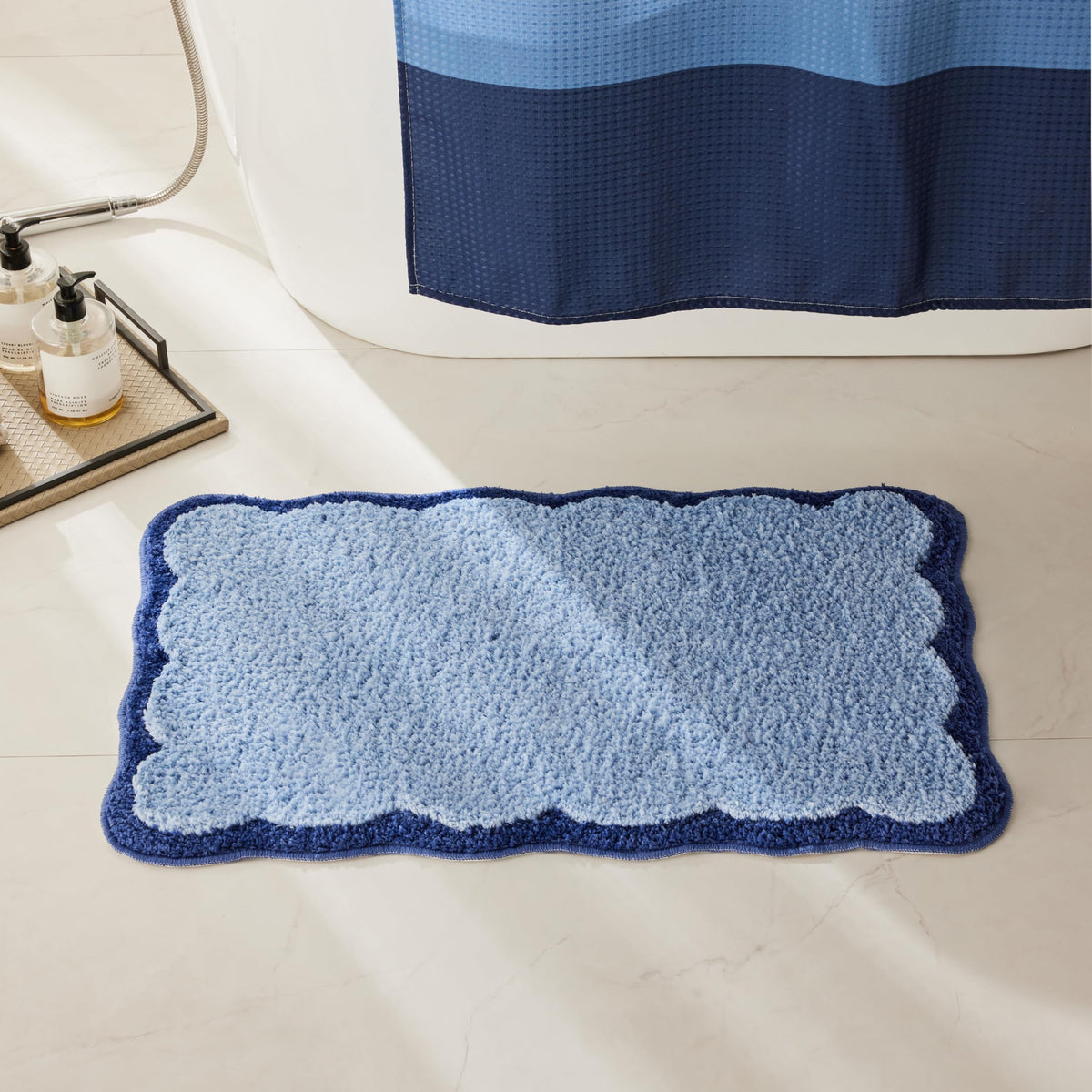 White Scalloped Bath Mat with Blue Piping