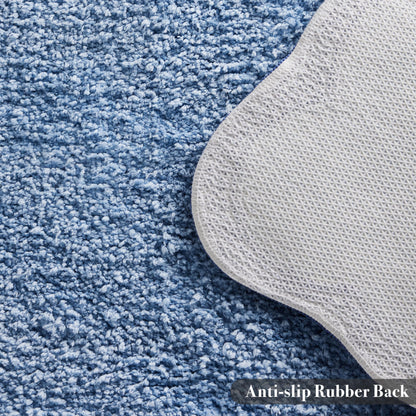 White Scalloped Bath Mat with Blue Piping