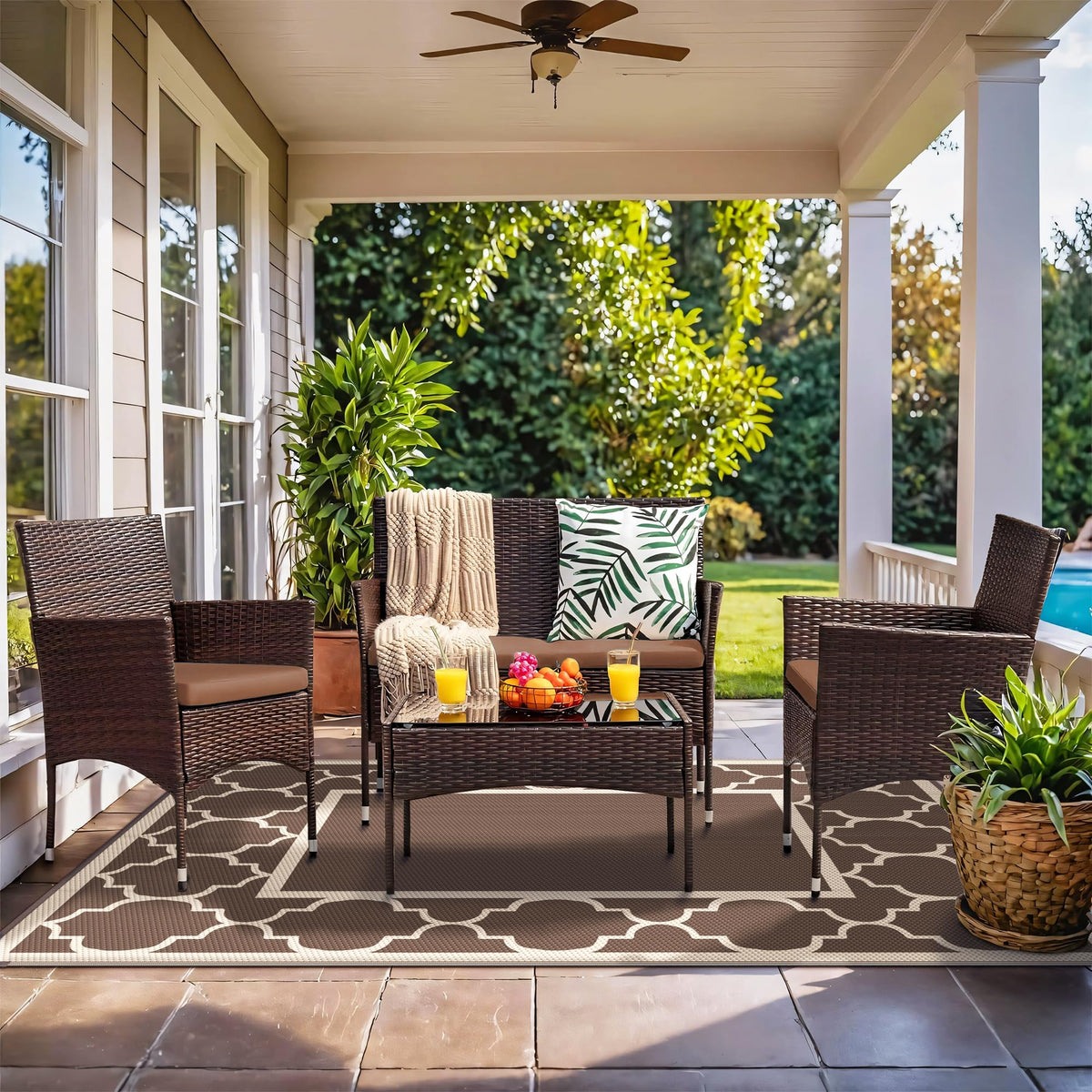 Blue and White Reversible Outdoor Rug, 5x8