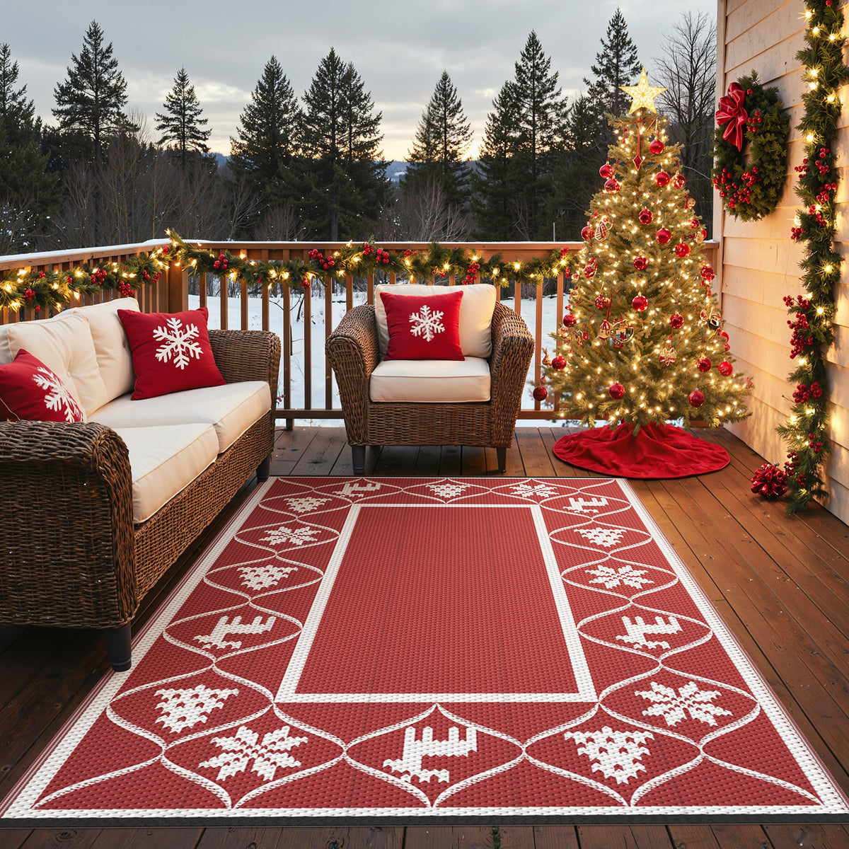Blue and White Reversible Outdoor Rug, 5x8