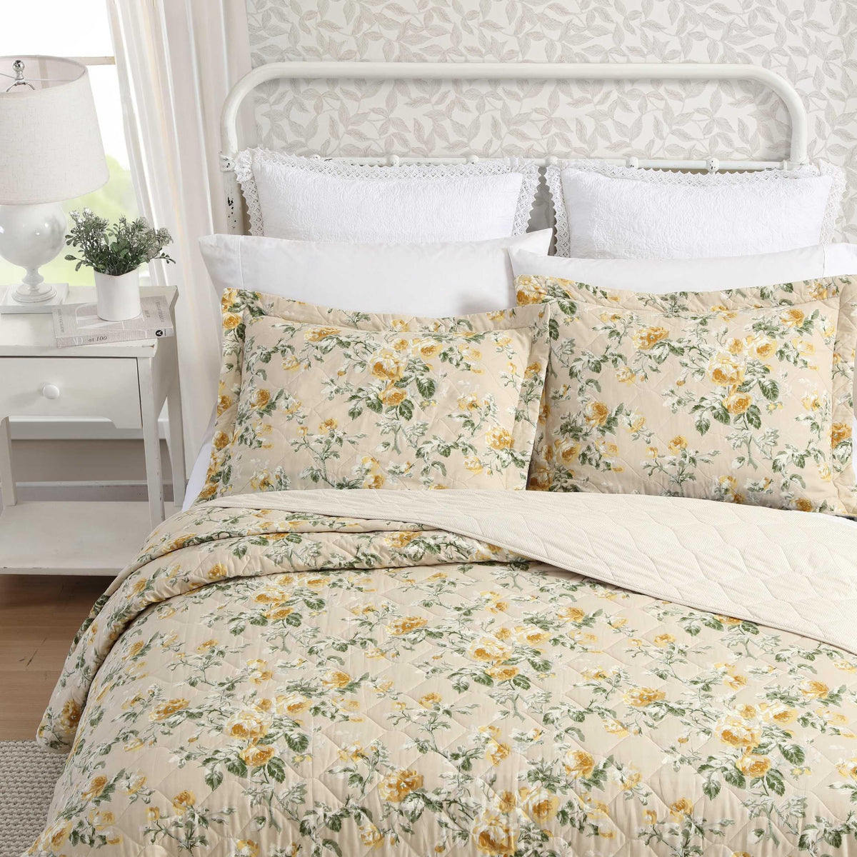 Laura Ashley Walled Garden Blue Quilt Set
