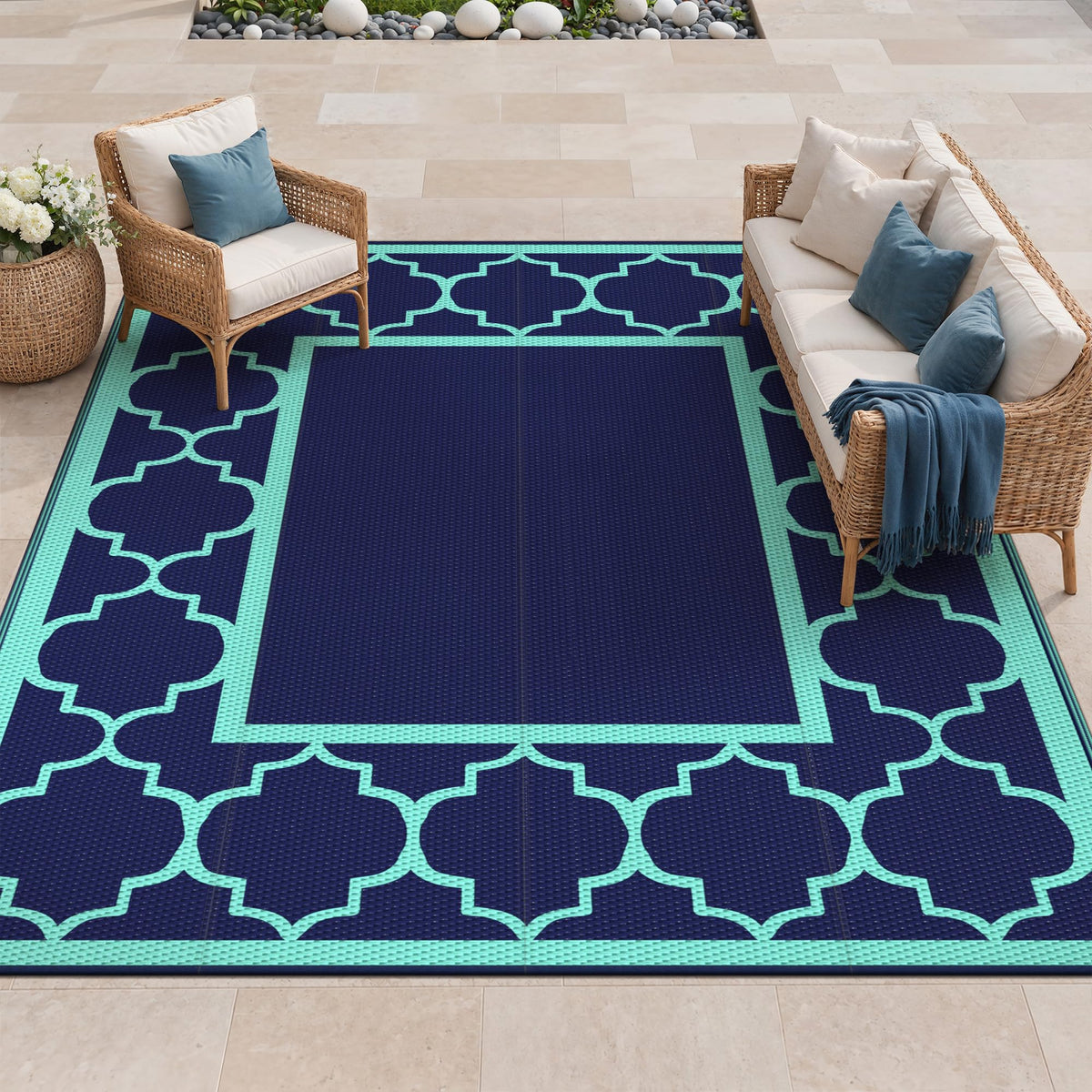 Blue and White Reversible Outdoor Rug, 5x8