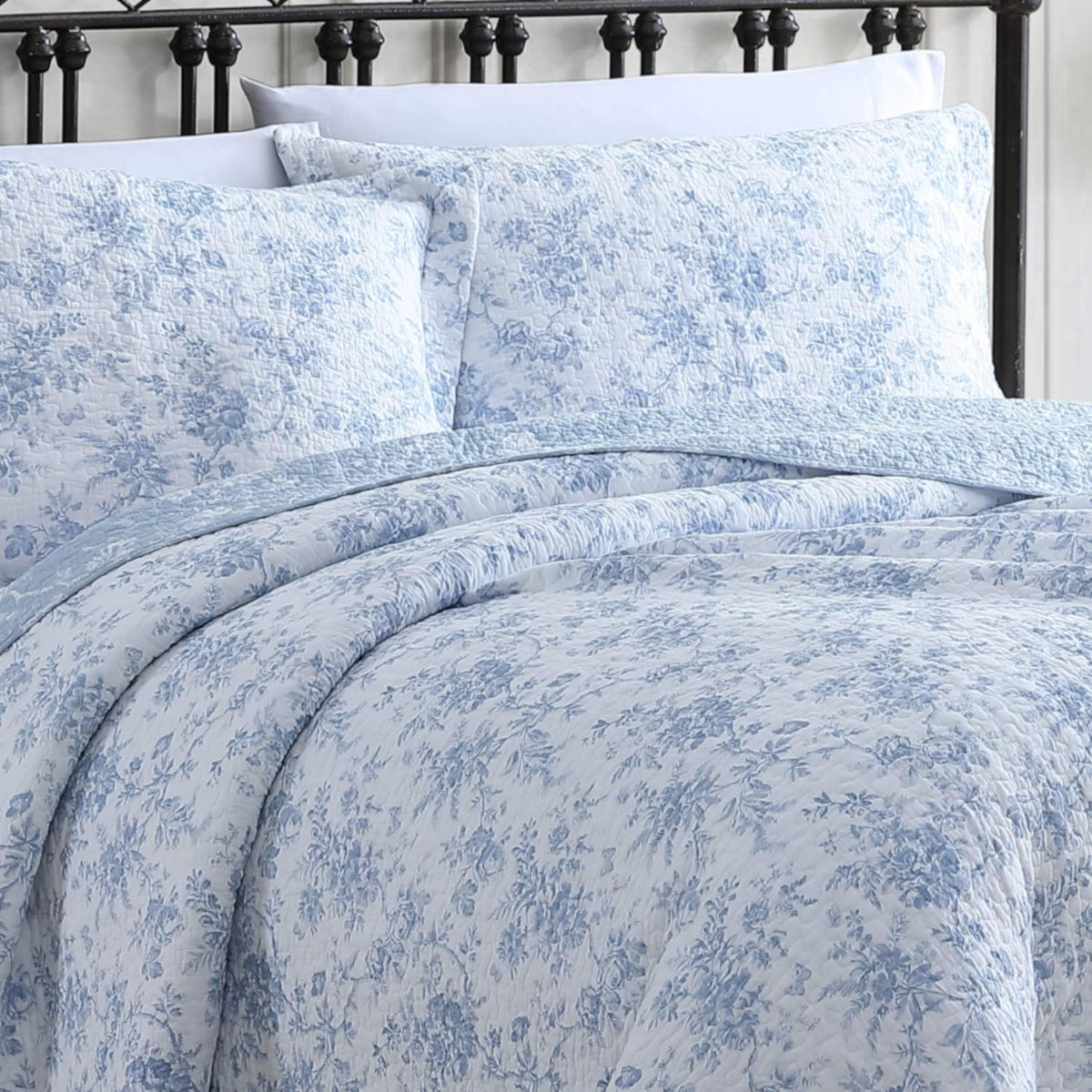 Laura Ashley Walled Garden Blue Quilt Set