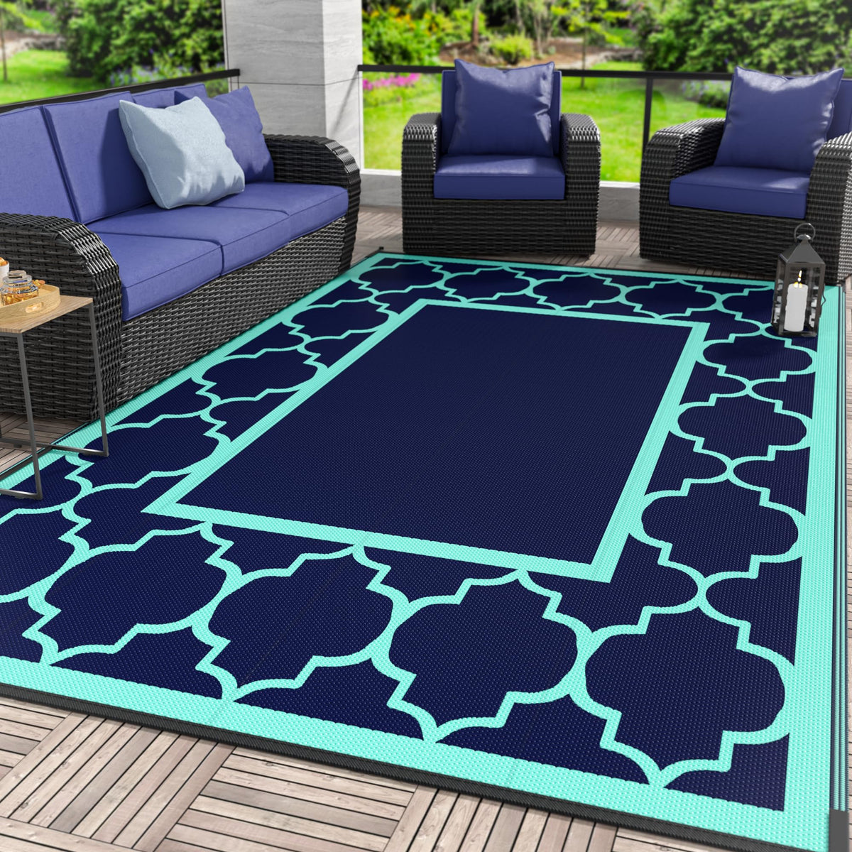 Blue and White Reversible Outdoor Rug, 5x8