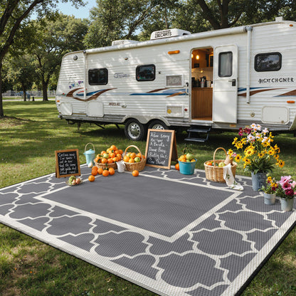 Blue and White Reversible Outdoor Rug, 5x8