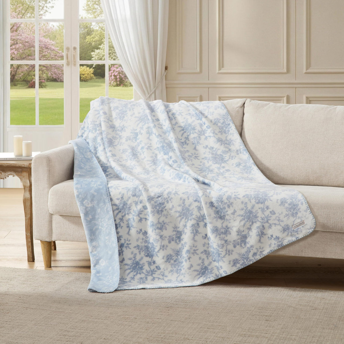 Laura Ashley Reversible Plush Throw, 50x70