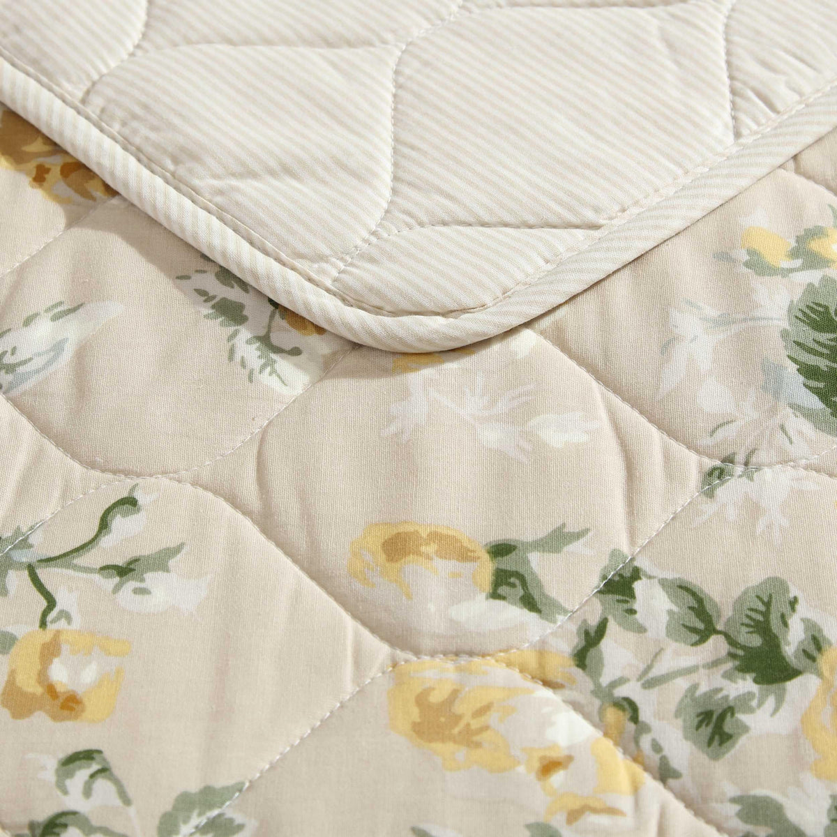 Laura Ashley Walled Garden Blue Quilt Set
